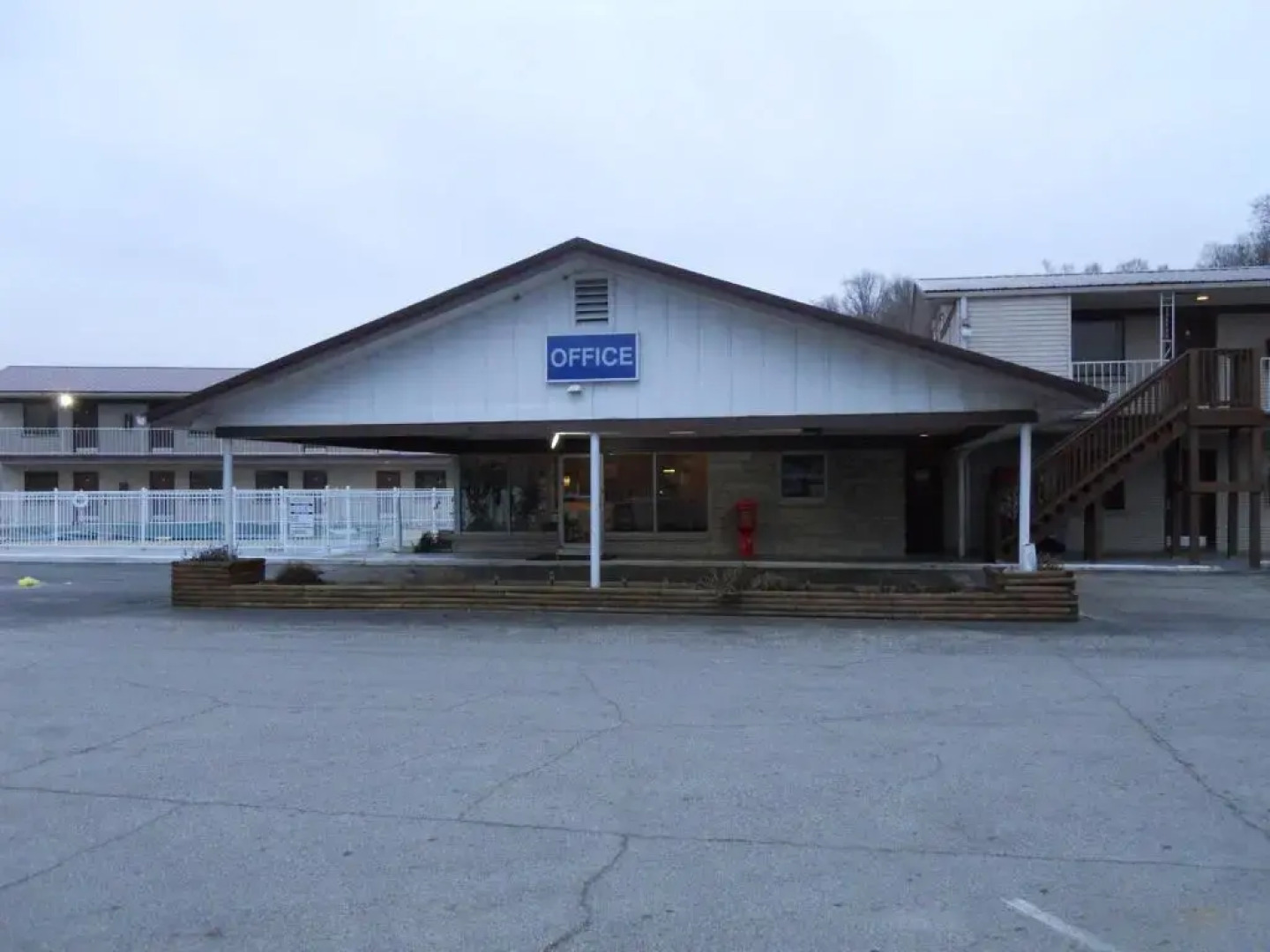 Knights Inn Tell City