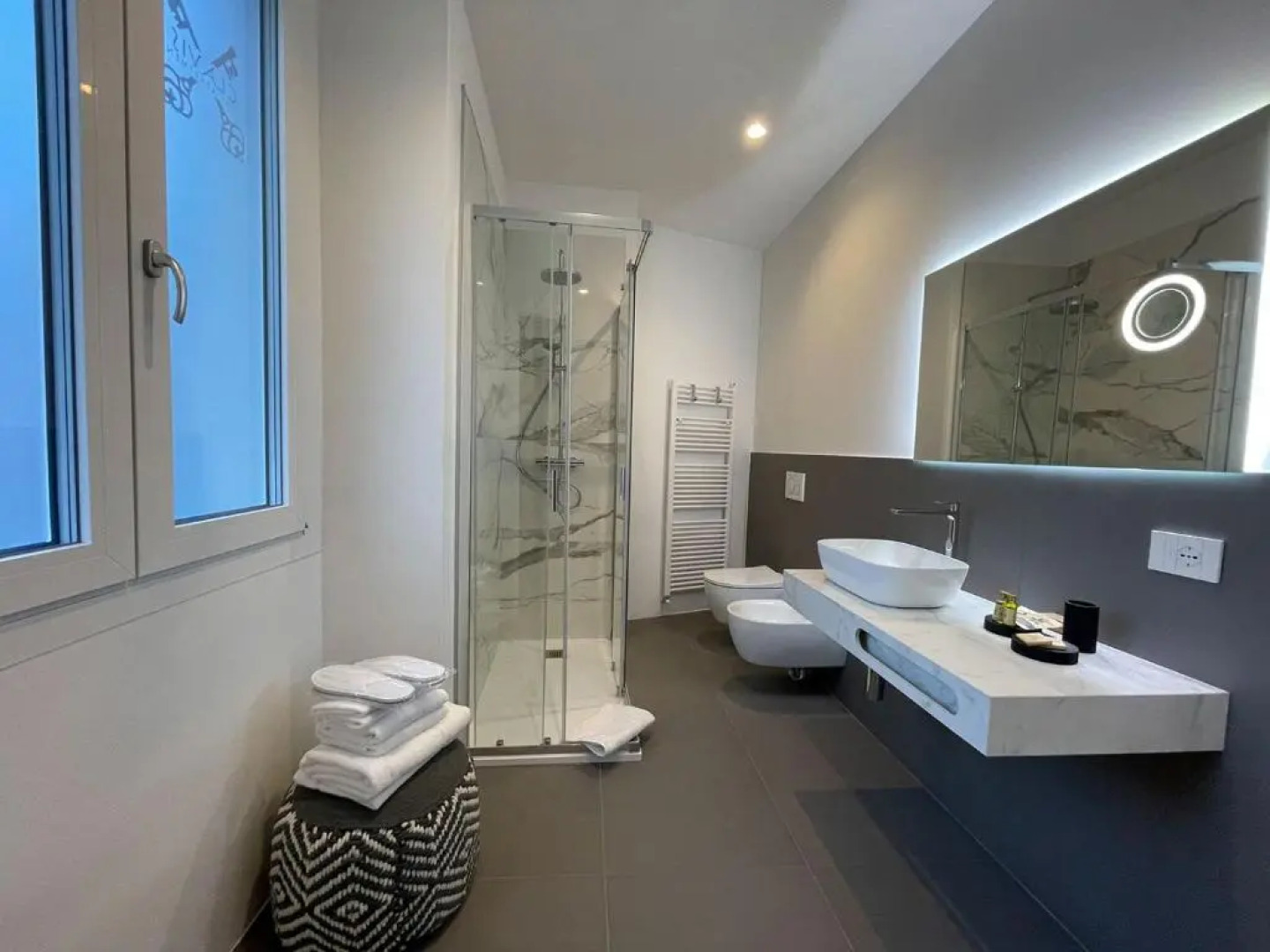 Clavis Luxury Apartments