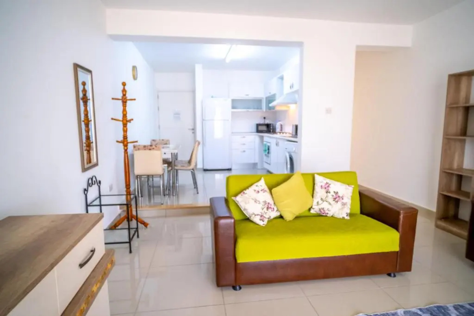 Spacious Three-Bedroom Apartment with Sea View A3