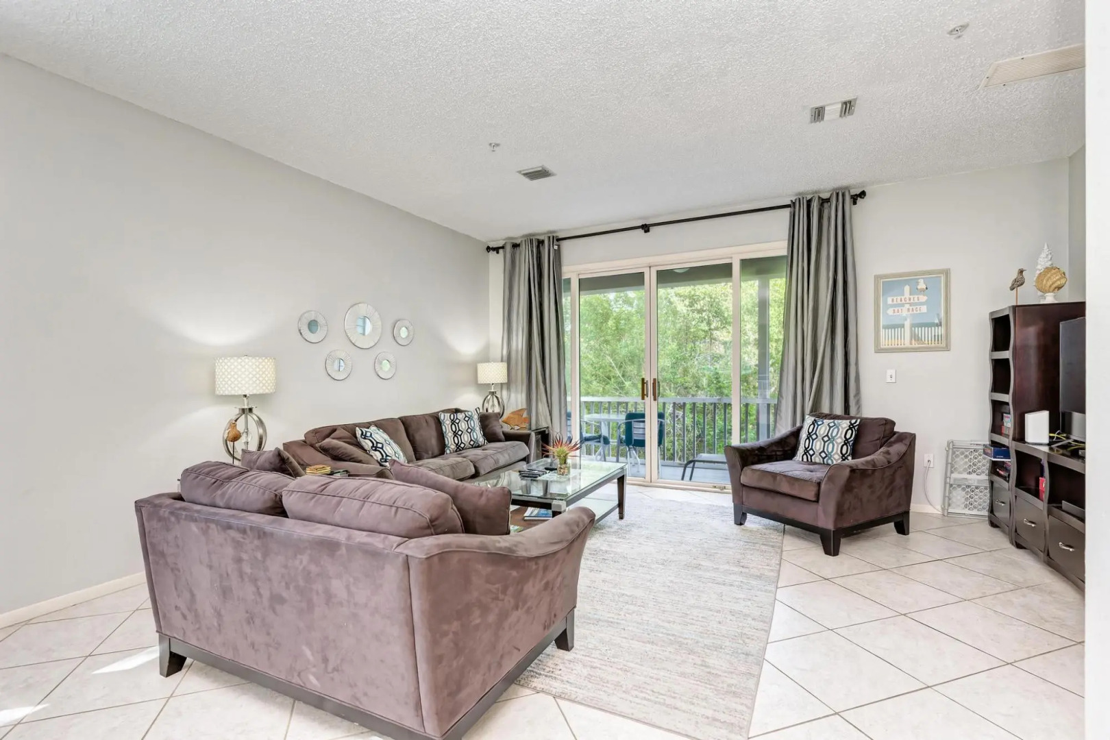 Longboat Key Cedars Beach House-pet Friendly-2 Minute To The Beach