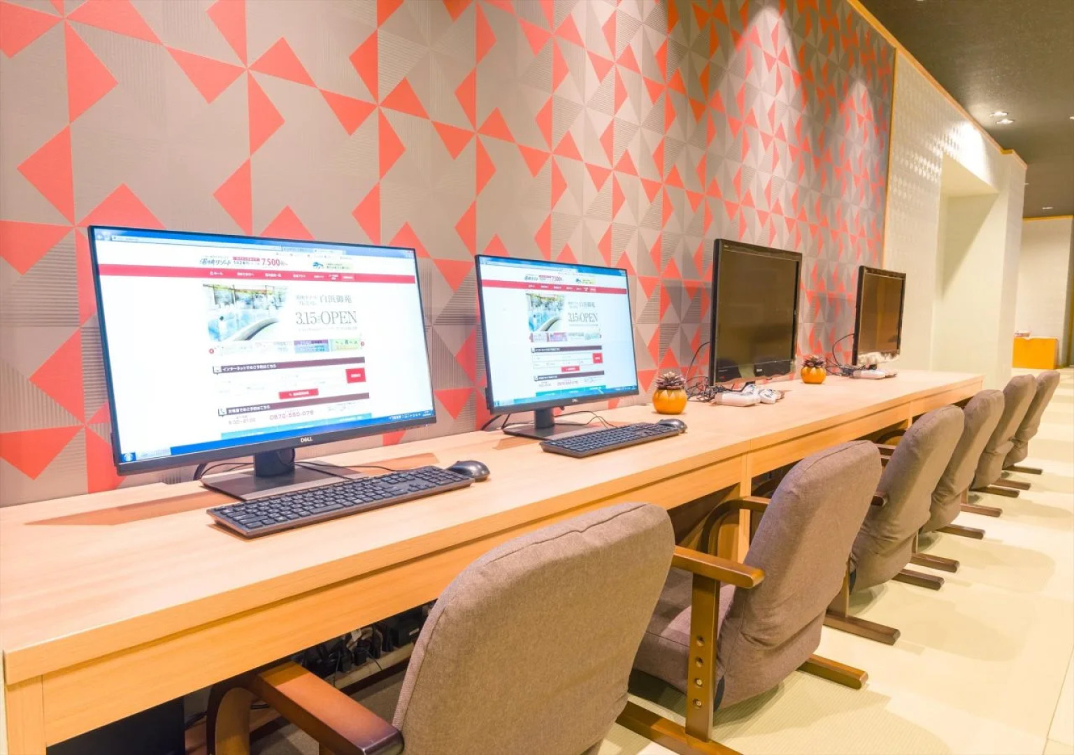 Ooedo Onsen Monogatari Premium Shirahama Gyoen