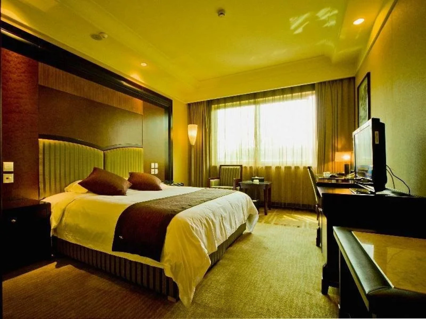 Emeishan Huasheng Hotel