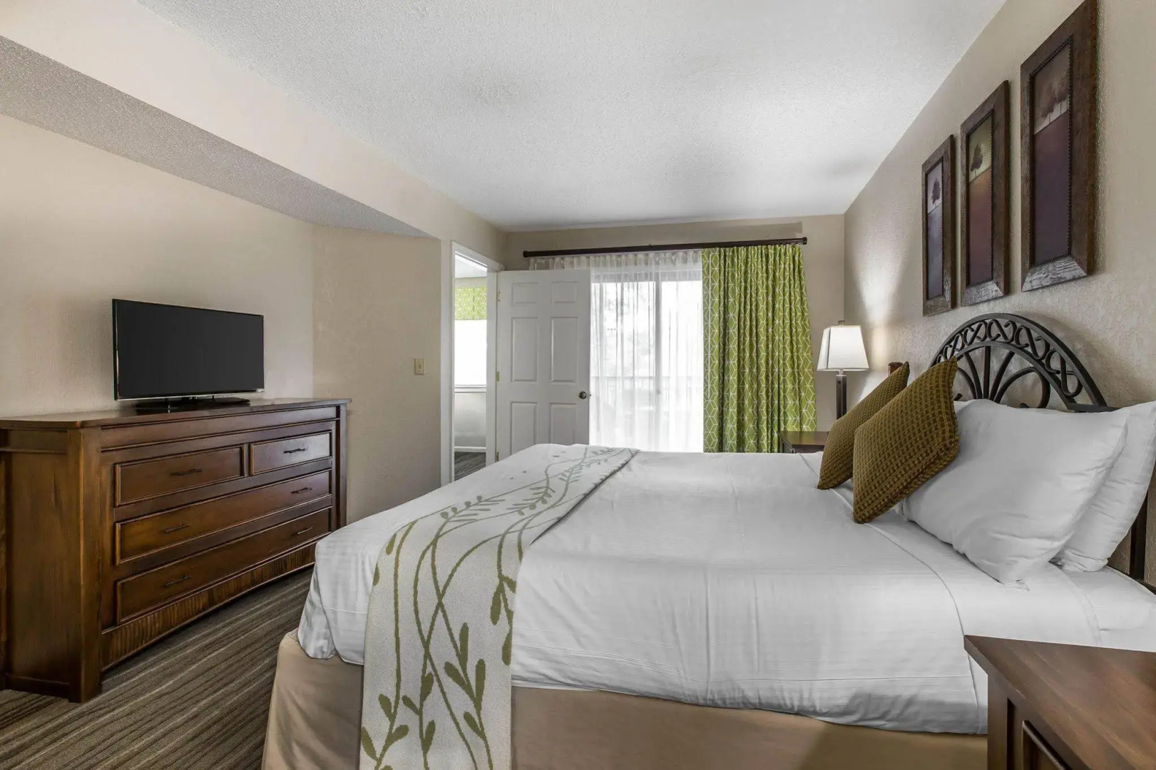 Hilton Vacation Club MountainLoft Gatlinburg