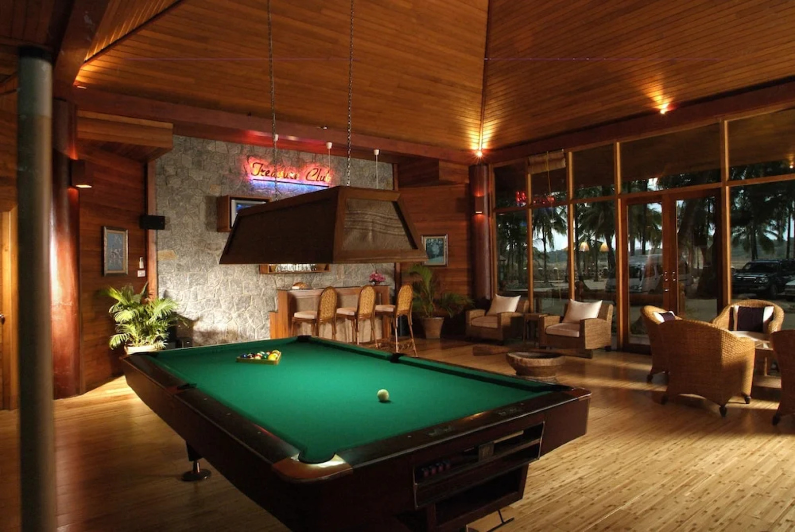 Myanmar Treasure Resort Ngwe Saung