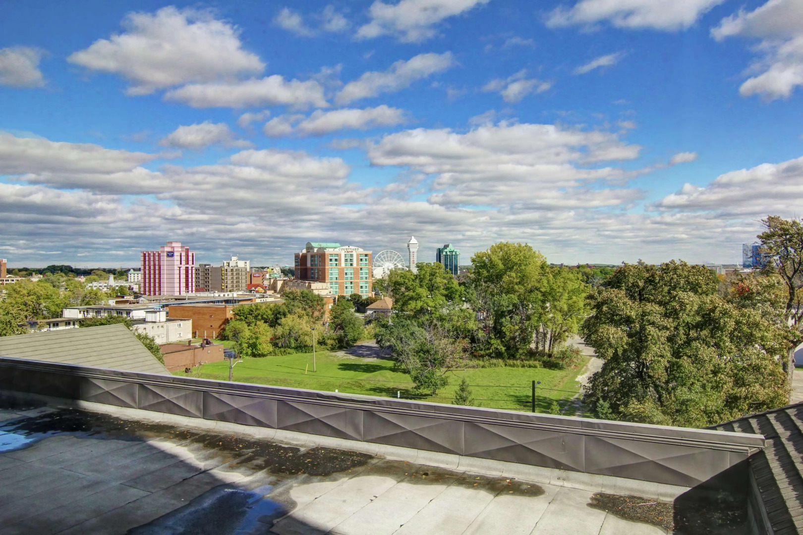 DoubleTree Fallsview Resort & Spa by Hilton Niagara Falls