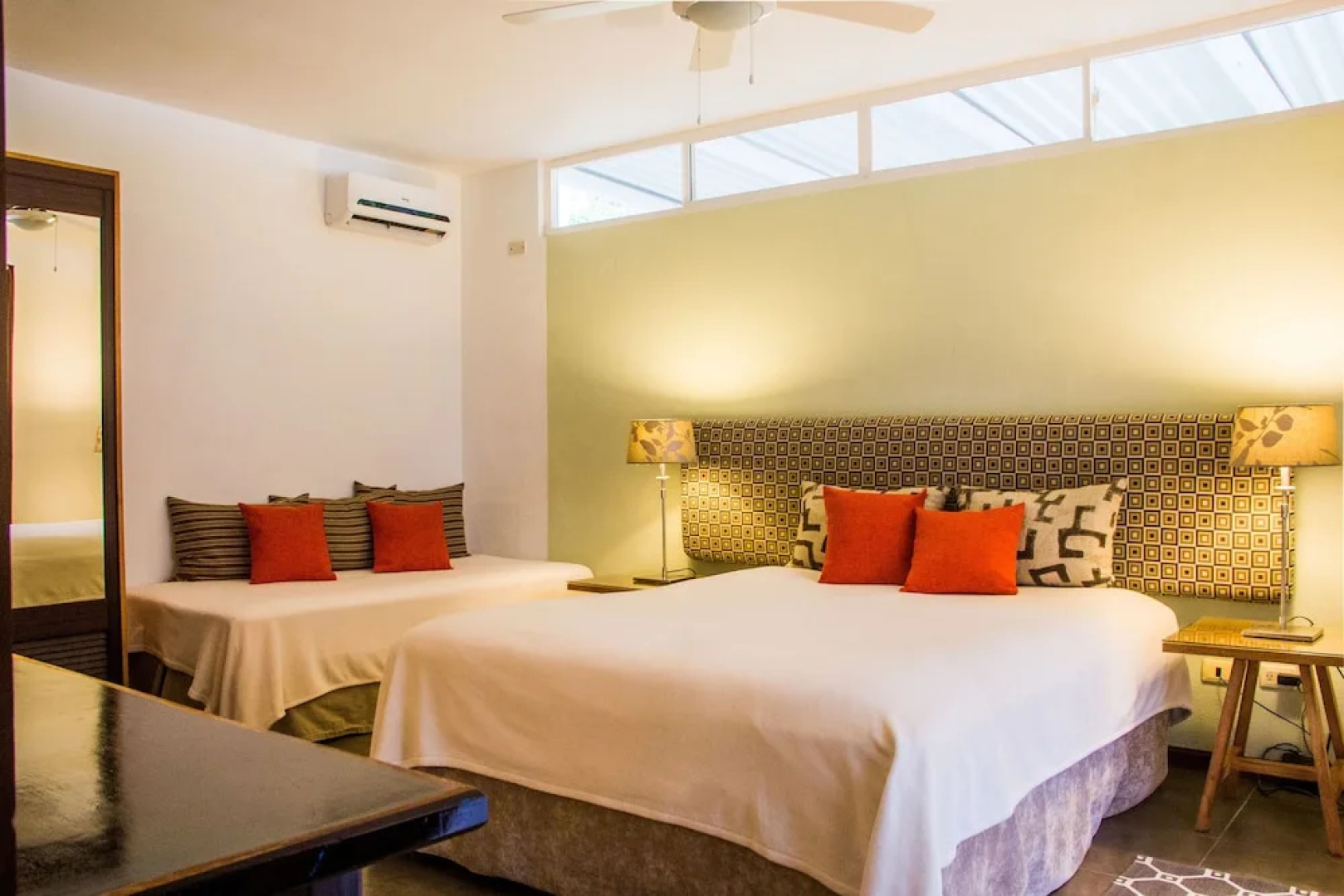 Hotel The Place