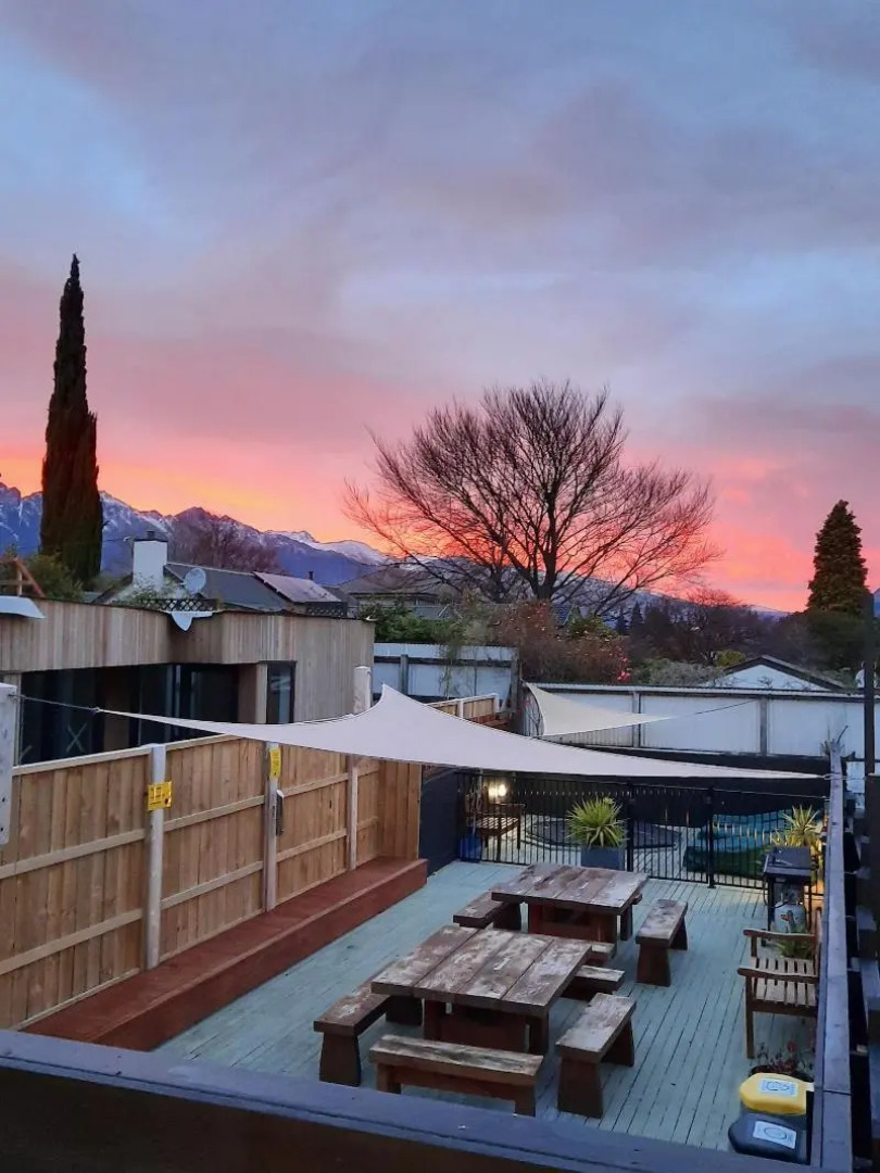 The Black Sheep Backpackers