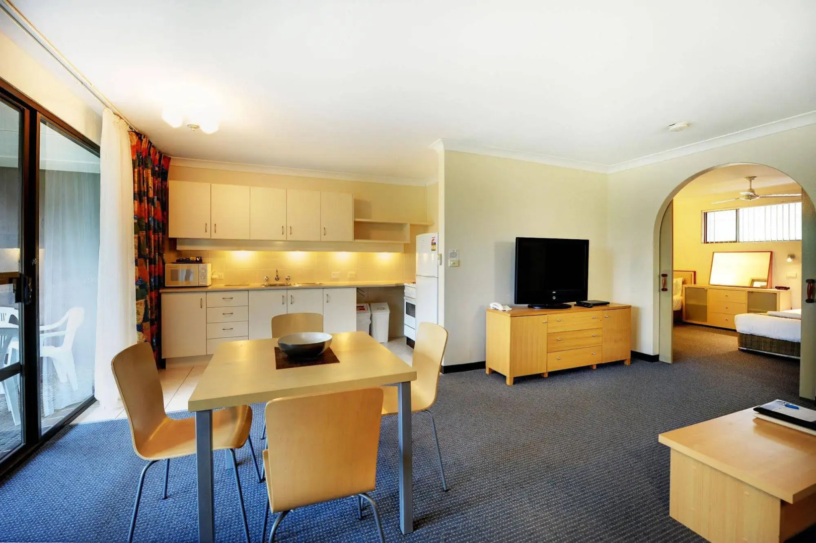 Smugglers on the Beach