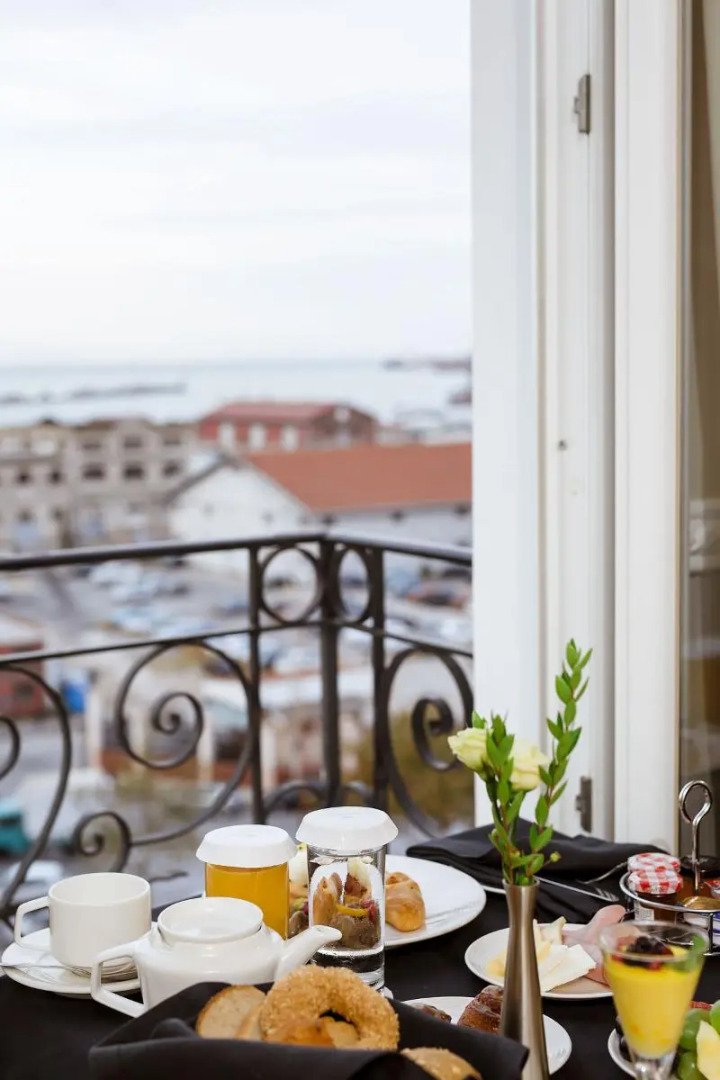 Mediterranean Palace Hotel