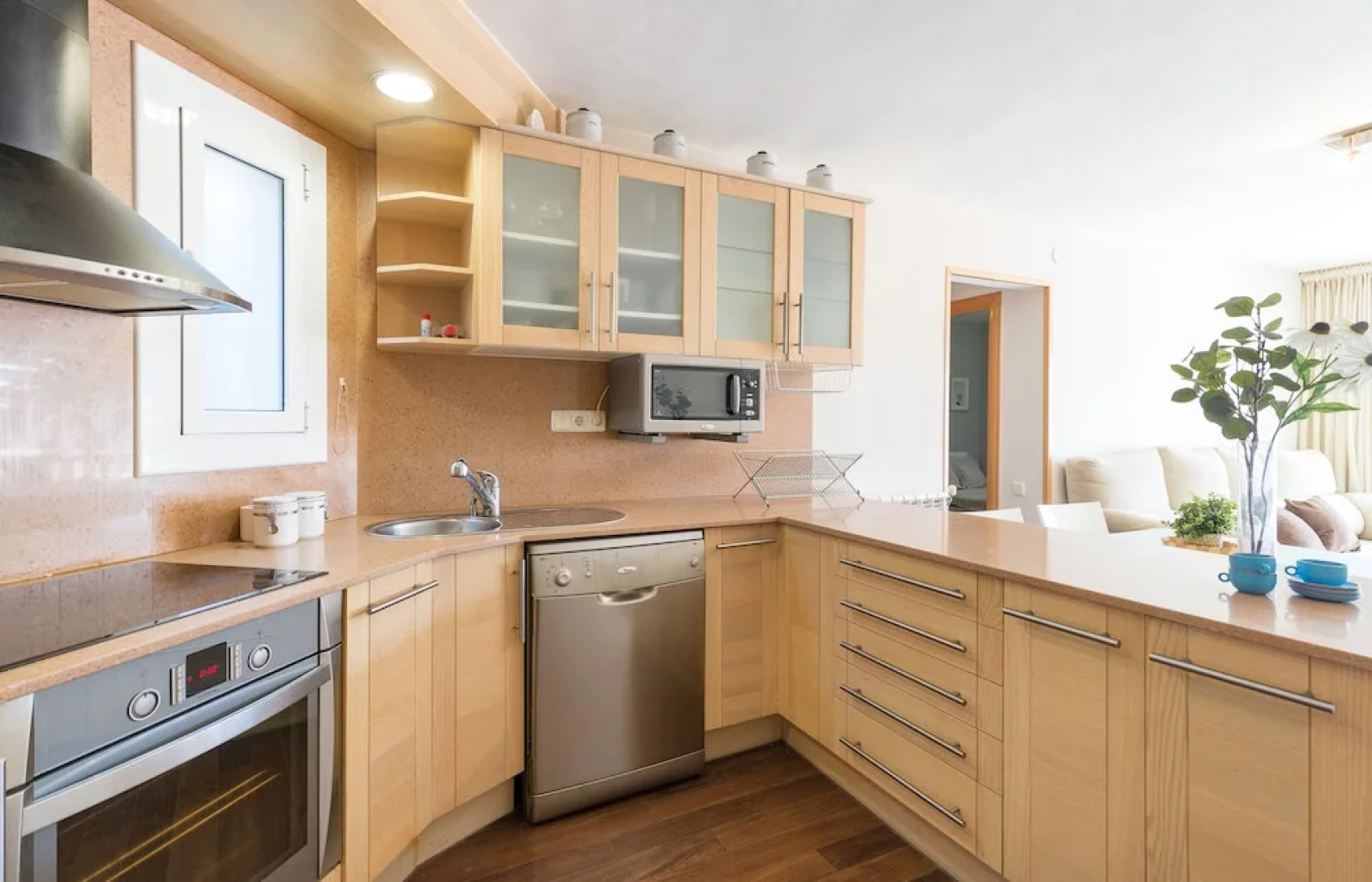 Modern flat  Pool and Tennis area