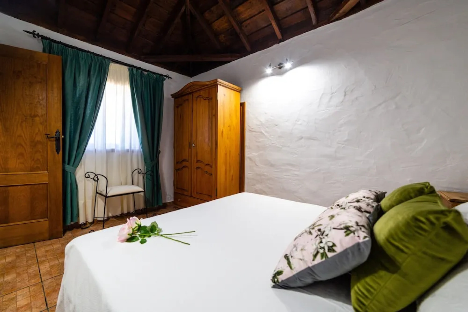 Casa Rural La Capellana by Isla Bonita