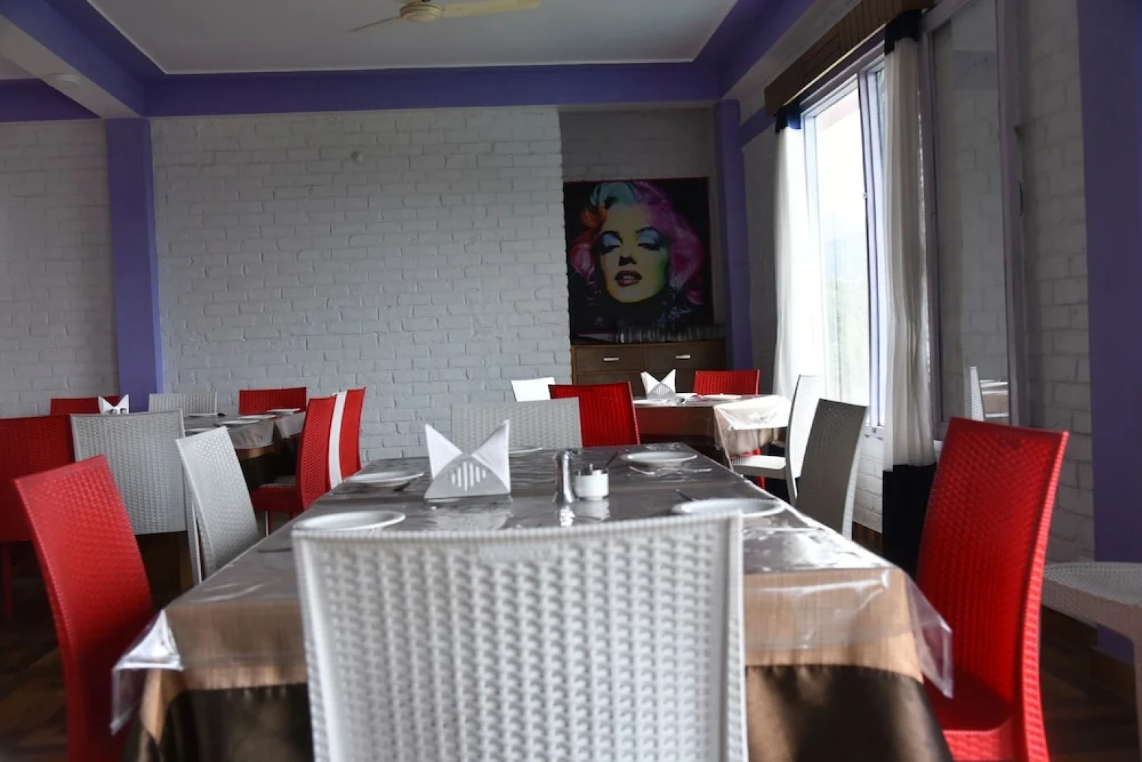 Sunshine Courtyard Resort