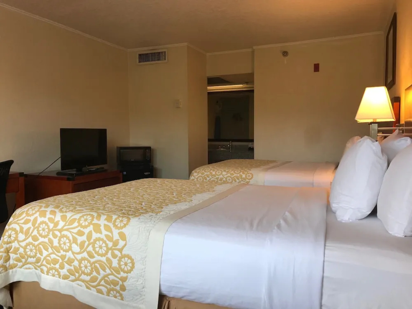 Days Inn & Suites Clermont