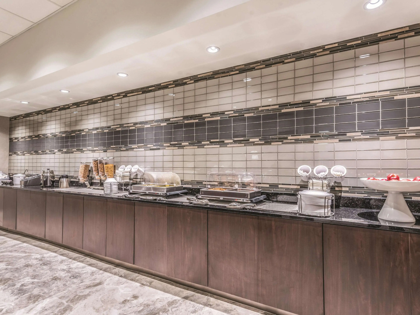 La Quinta Inn & Suites by Wyndham Cincinnati Sharonville