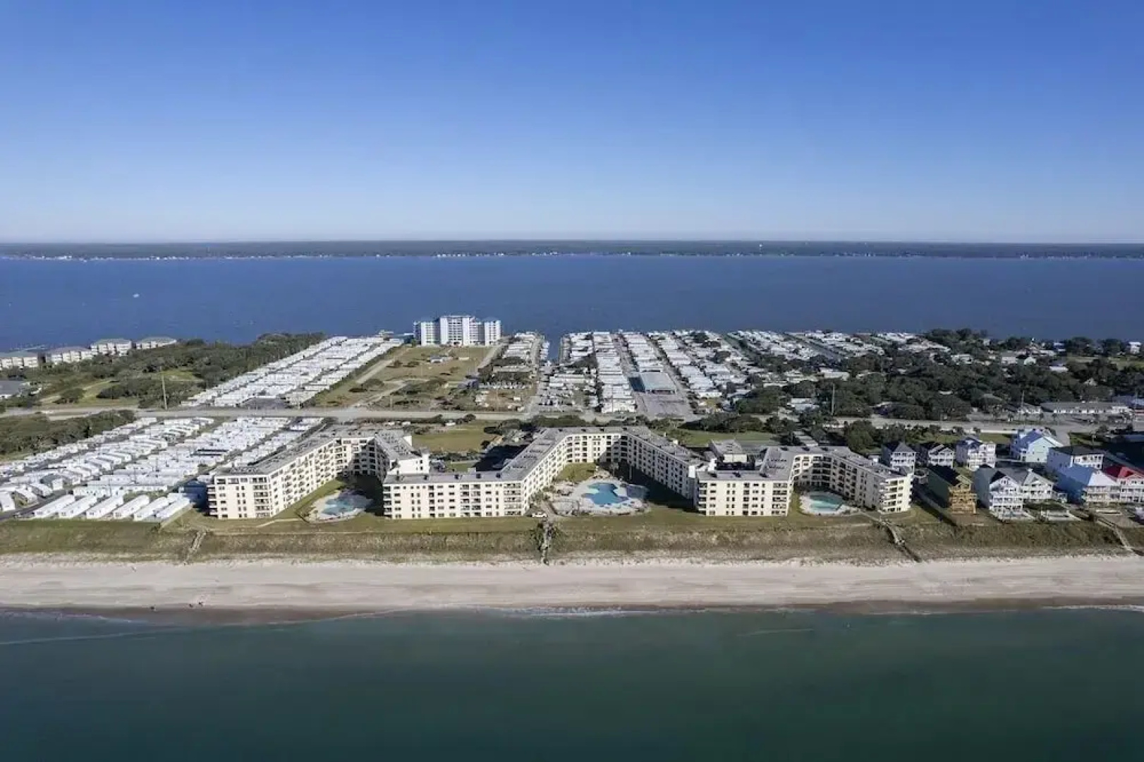 Summer Winds 231-b 3 Bedroom Condo by RedAwning