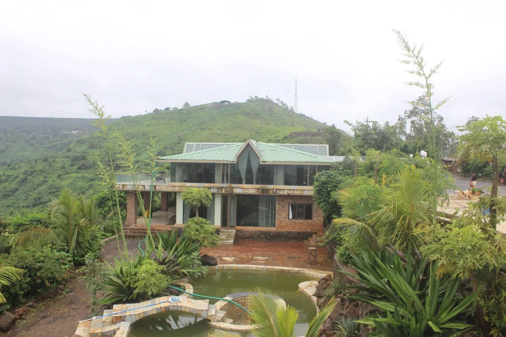 Ravine Hotel