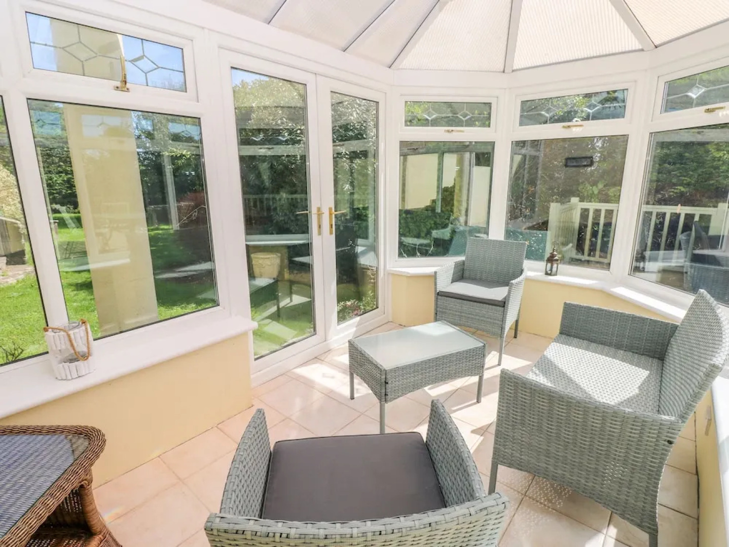 3 Strawberry Gardens