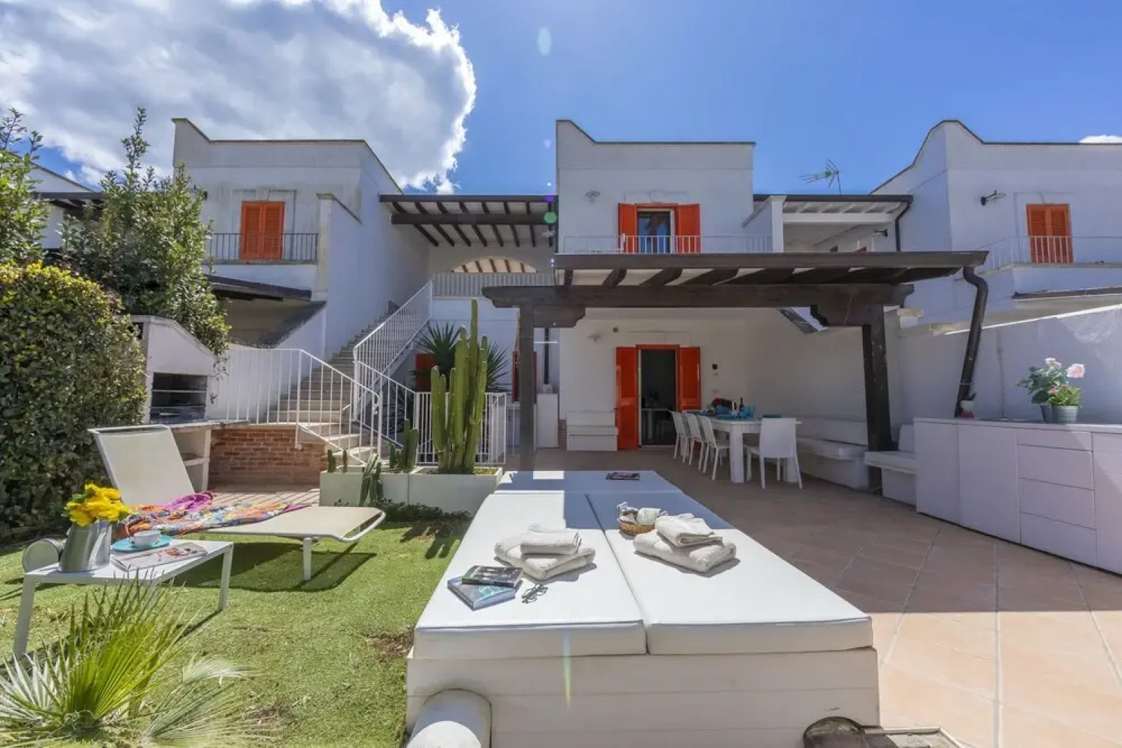 The Orange 22 Sweet Home