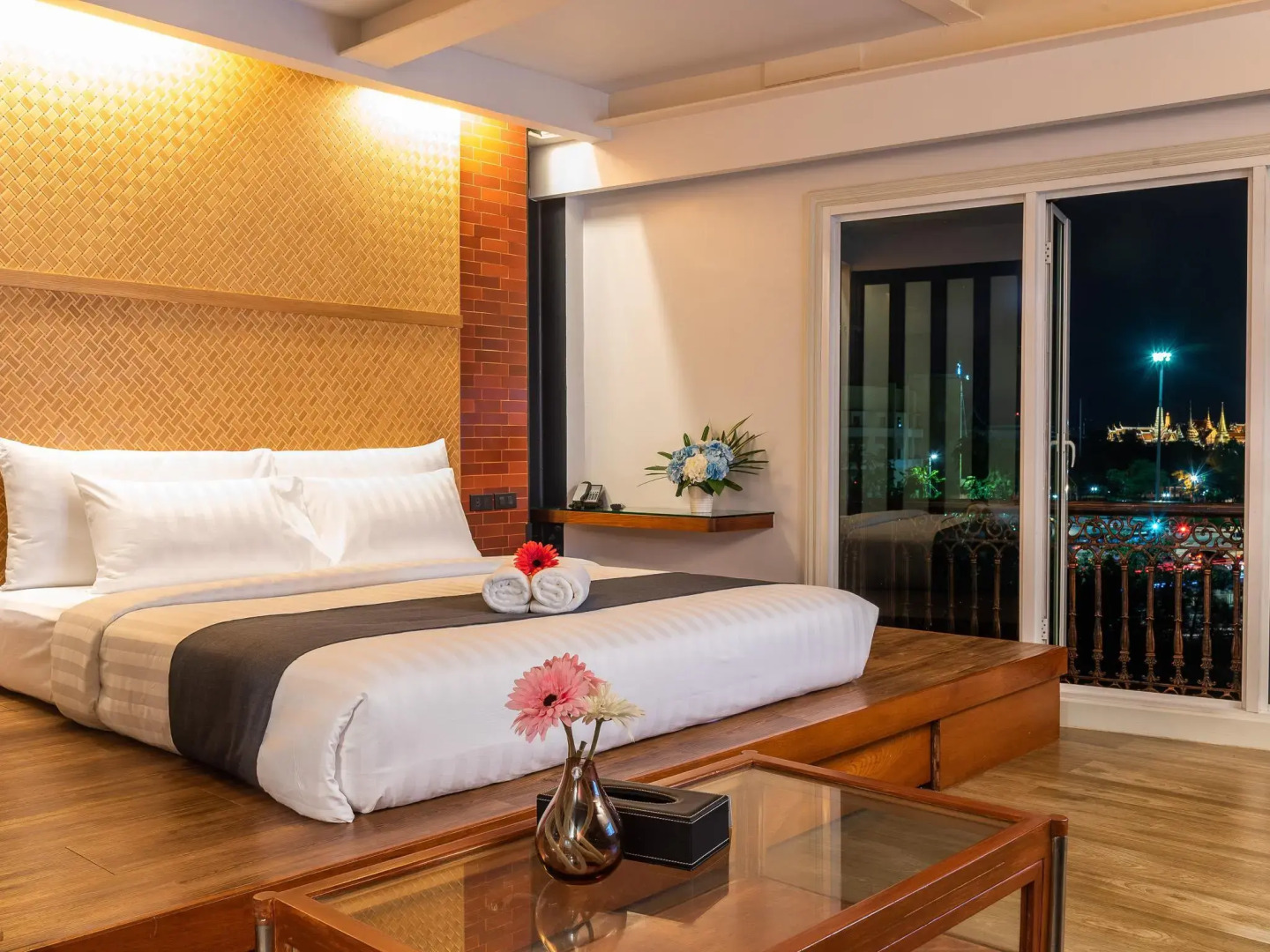 Dang Derm in The Park