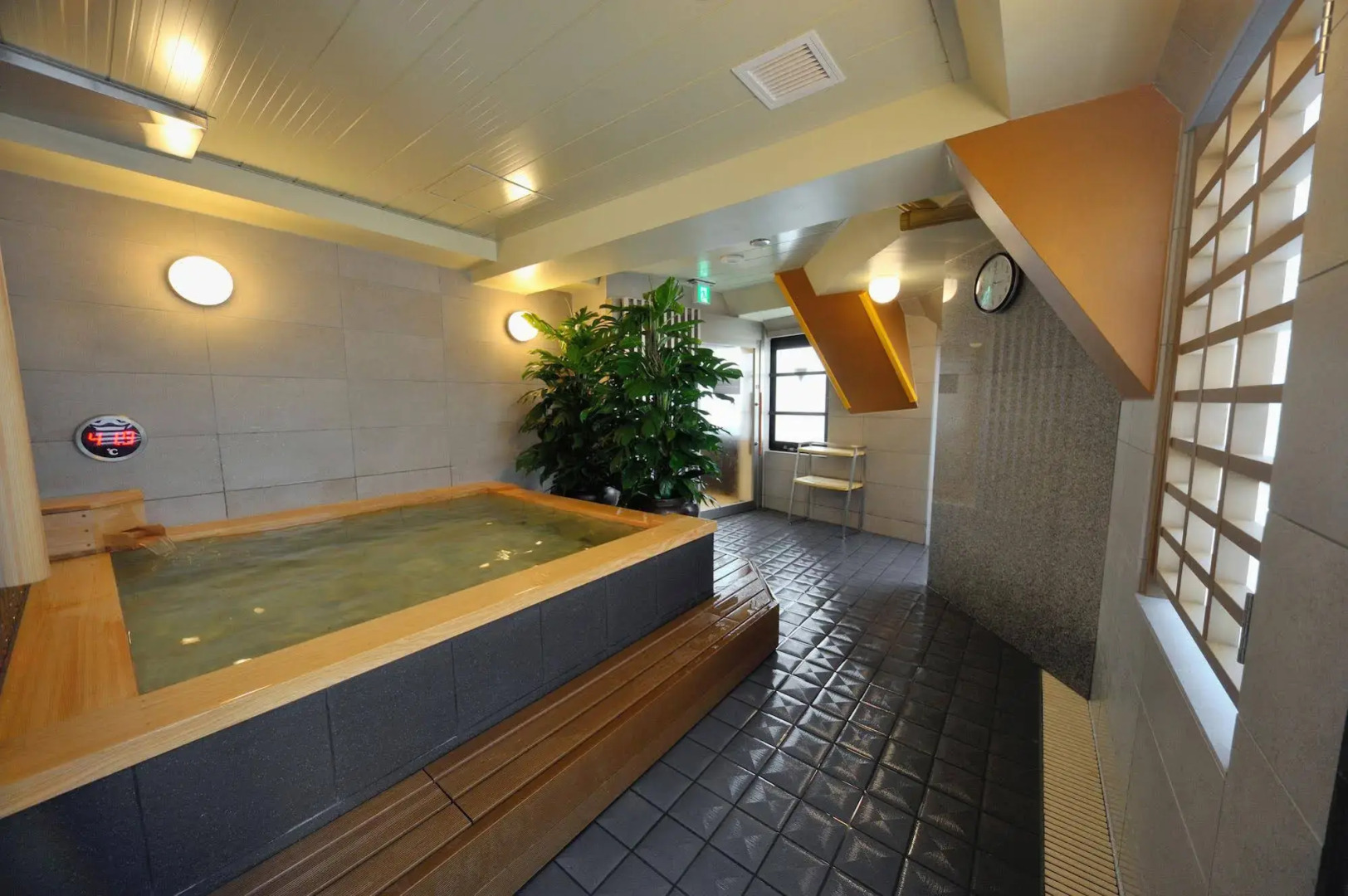 Global Cabin Tokyo Gotanda