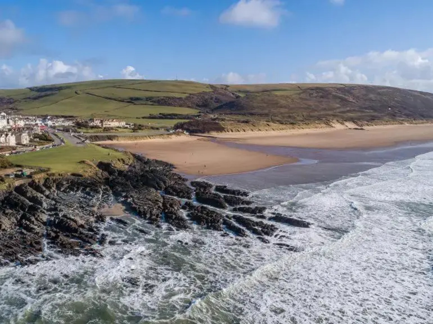 2 Rockham - Luxury Apartment at Byron Woolacombe, only 4 minute walk to Woolacombe Beach!