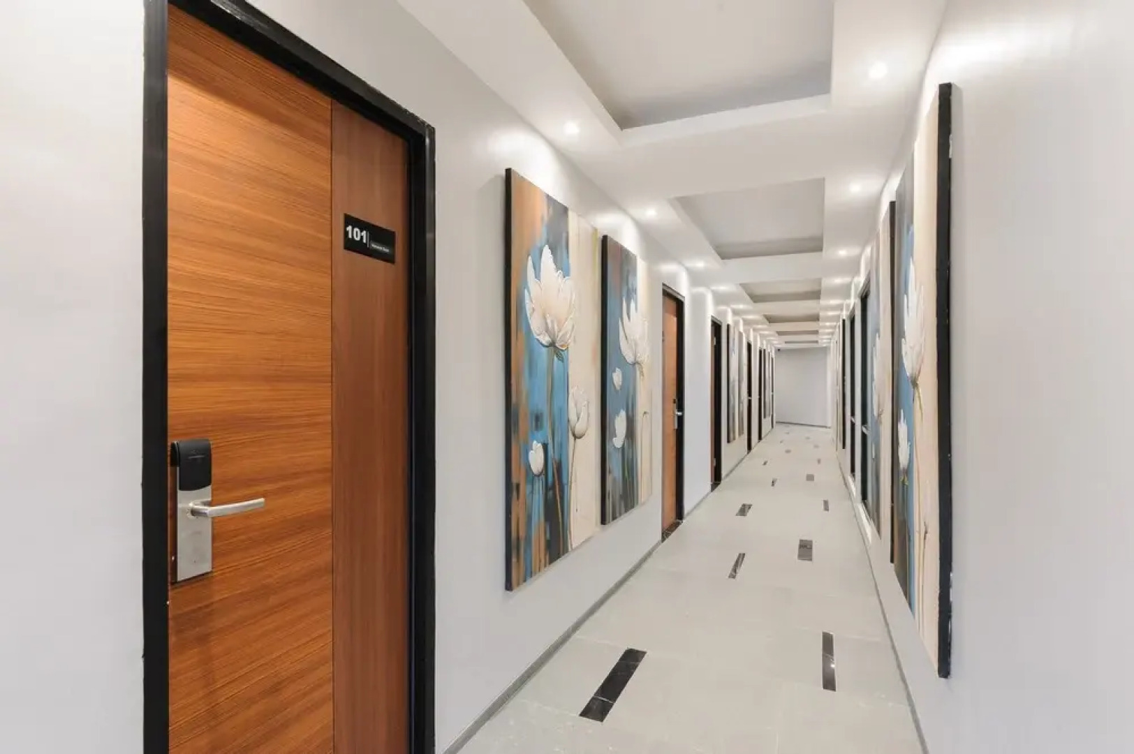 Urbanview Hotel Puri Indah