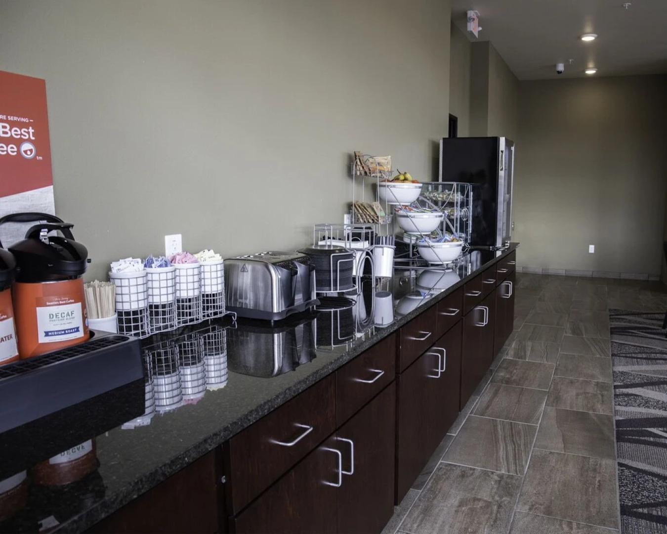 Cobblestone Hotel & Suites - Central Wisconsin Airport