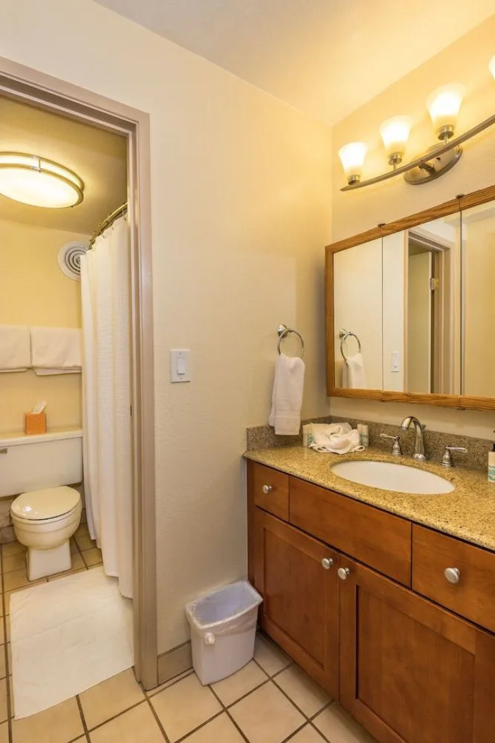 Royal Kahana 220 - 2Br Condo