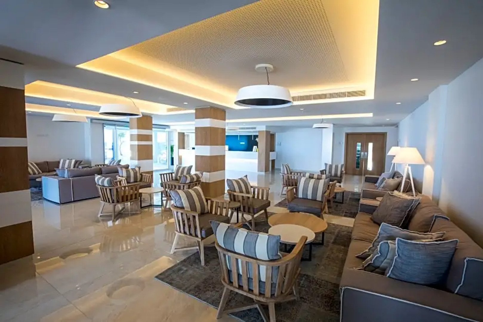 Evalena Beach Hotel Apartments