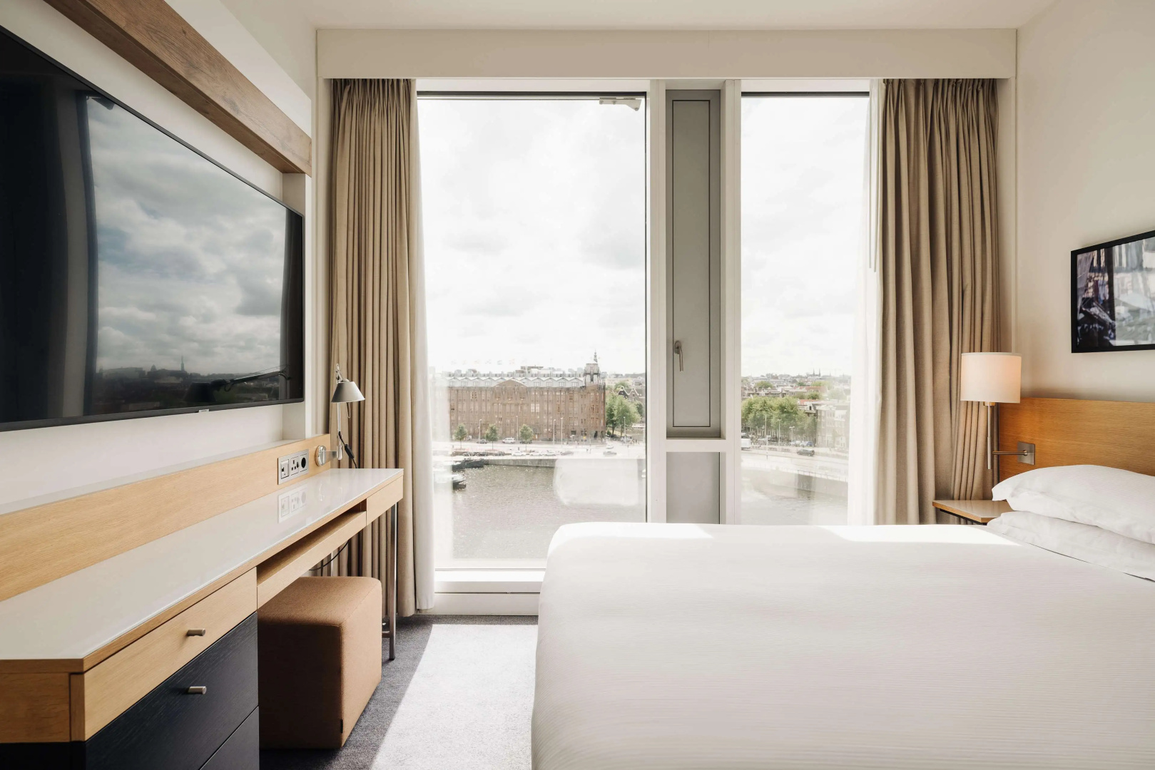 DoubleTree by Hilton Amsterdam Centraal Station
