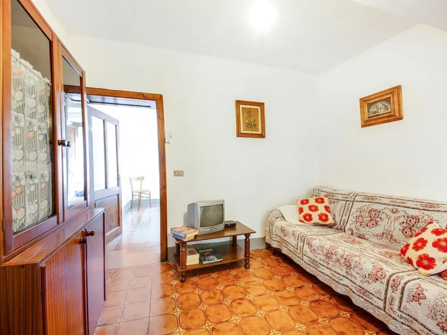Farmhouse in Casoli Near Ski Slopes