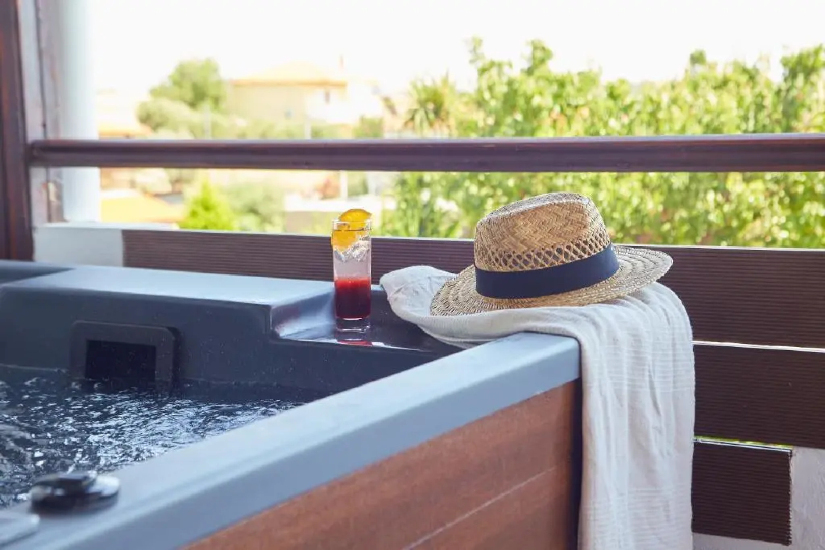 Thea Suites Potidea