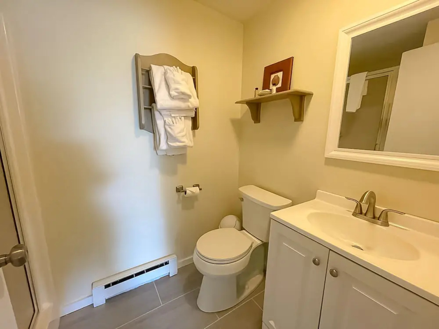 Captain Stannard House Bed and Breakfast Country Inn