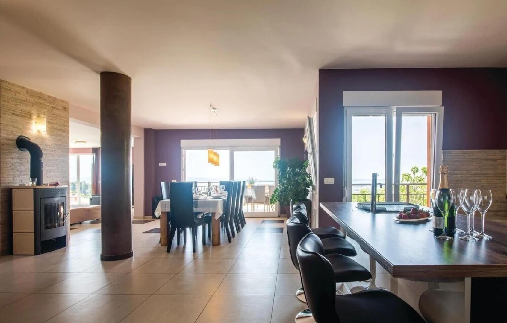 Awesome Home in Solin With Sauna, Wifi and 5 Bedrooms
