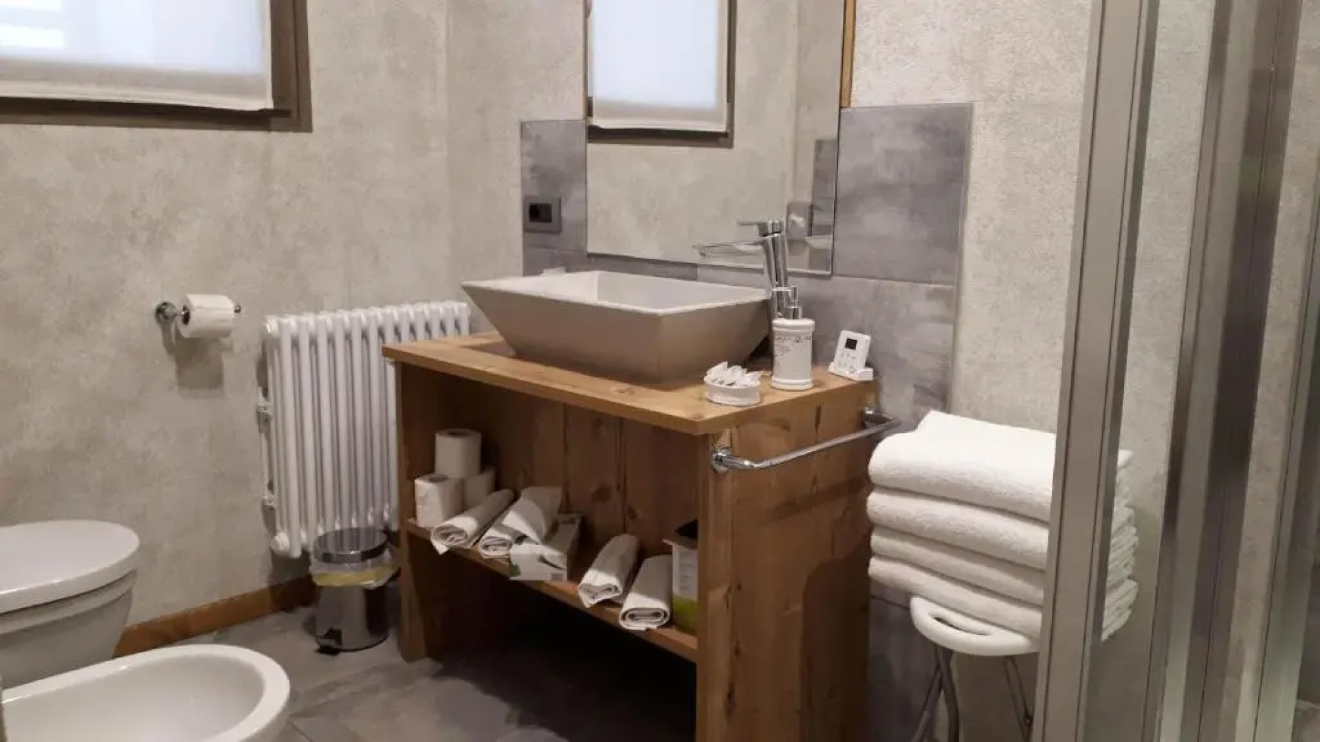 Bed & Rooms , Apartments Corte Rossa