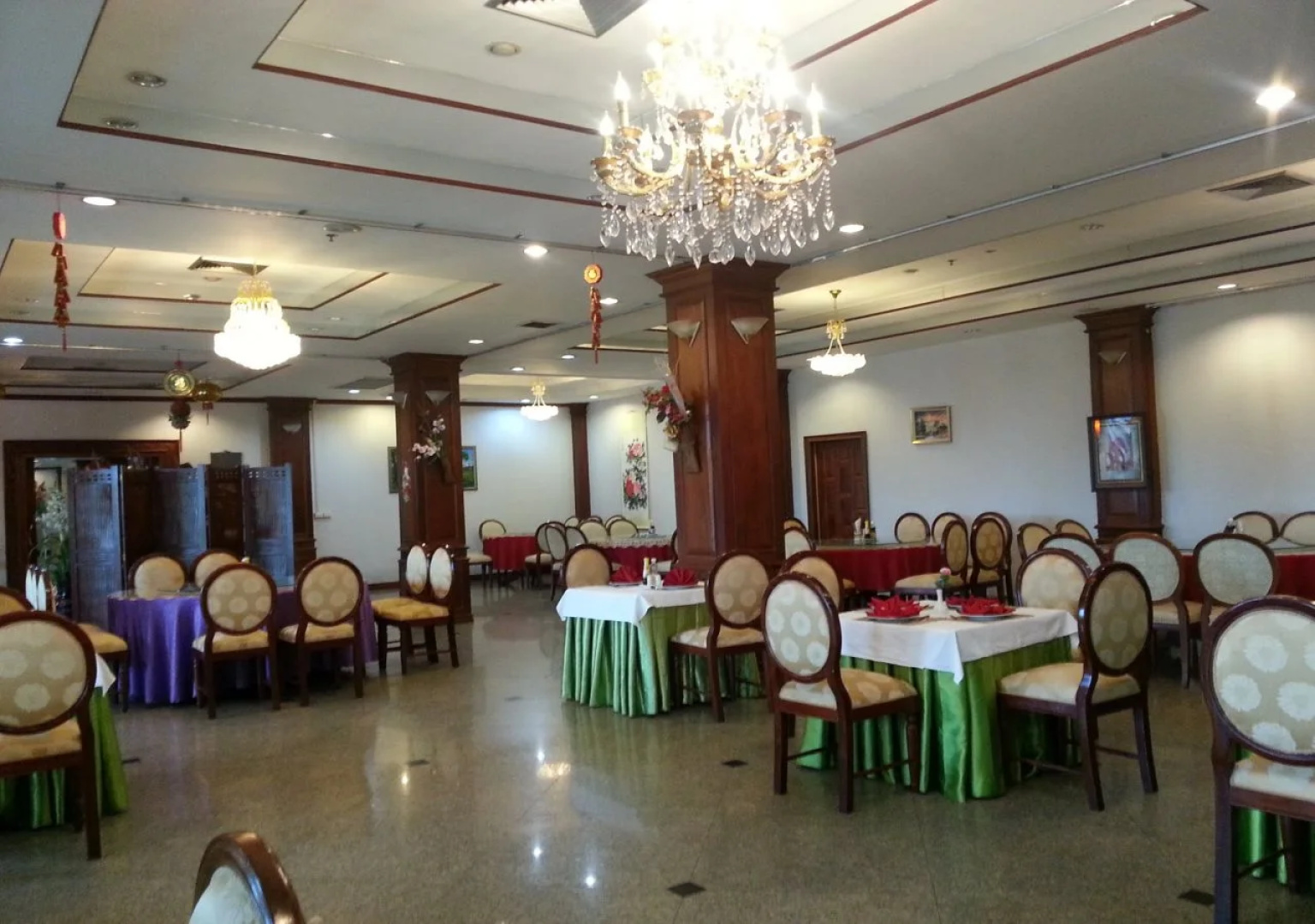 Angkham Hotel