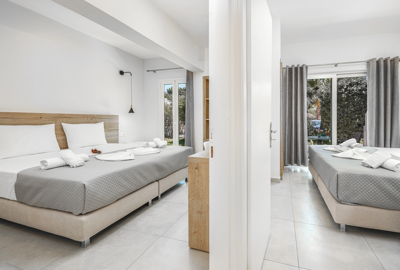 Antonis Apartments Pool Bar