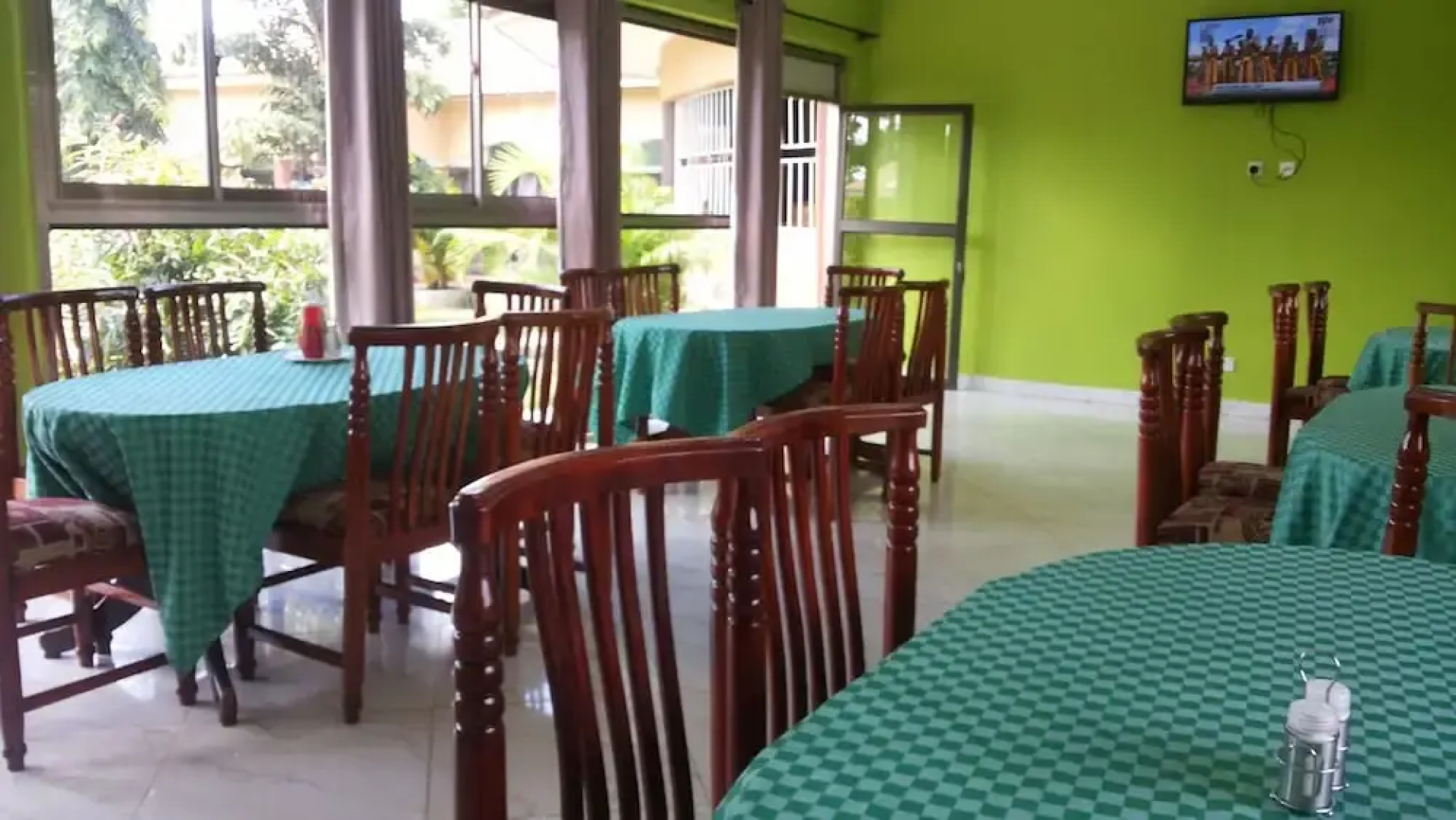 Pauline Hotel