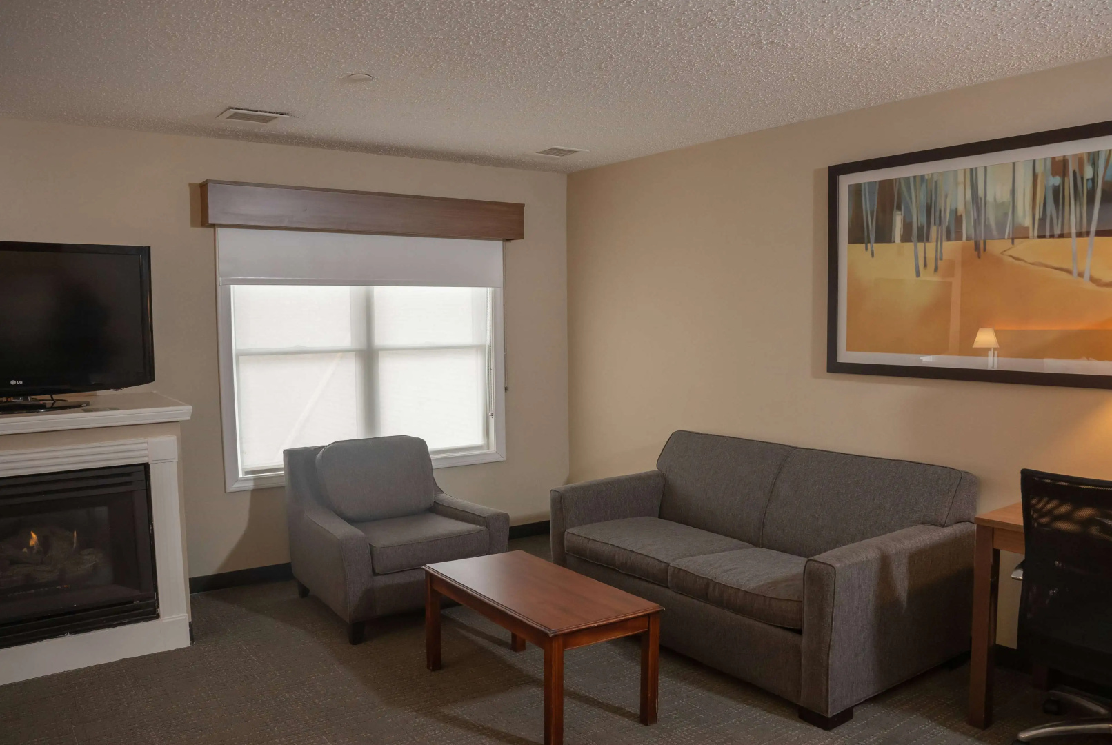 Hawthorn Suites BY Wyndham Erie