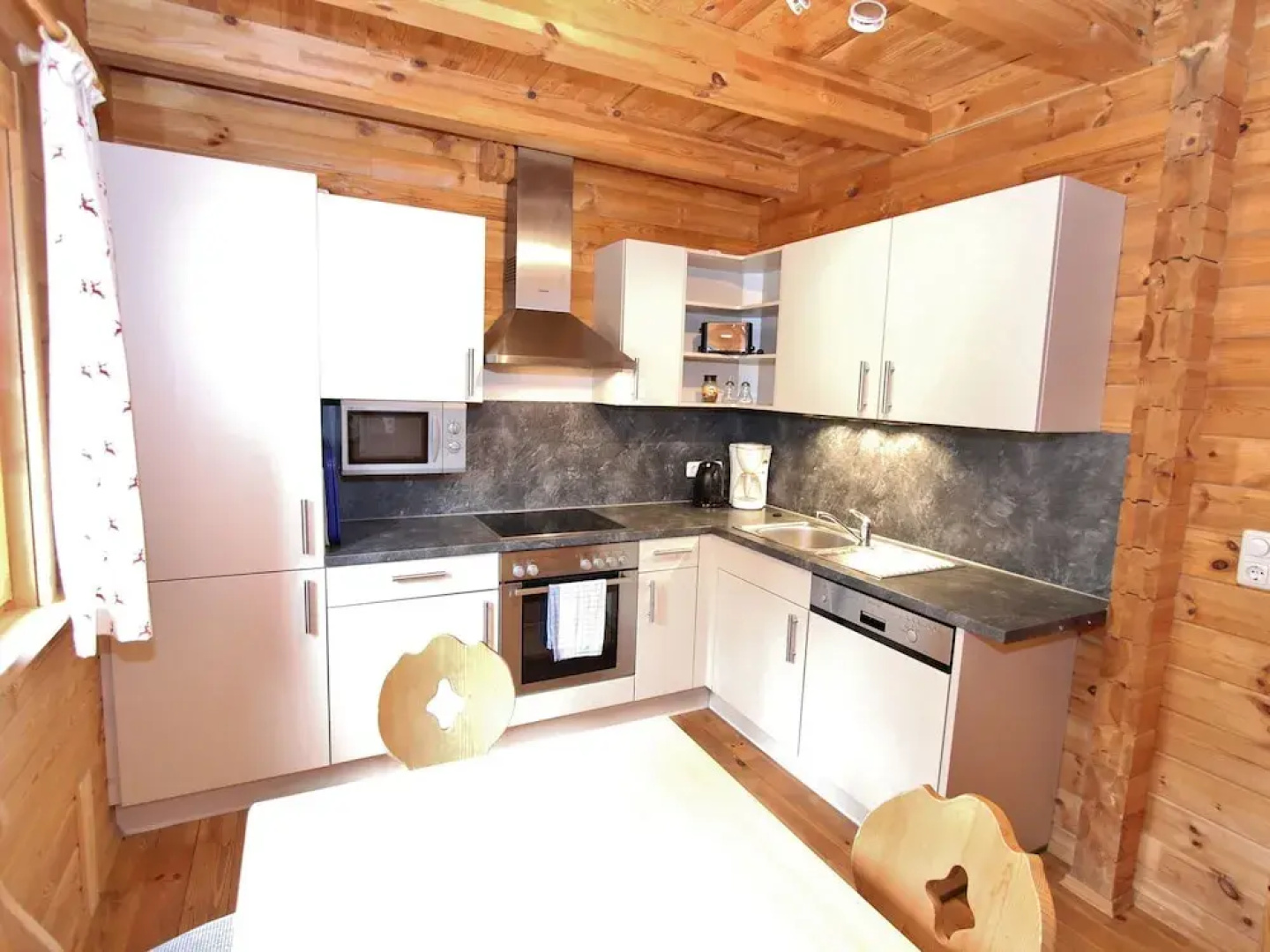 Modern Chalet with Hot Tub in Krimml