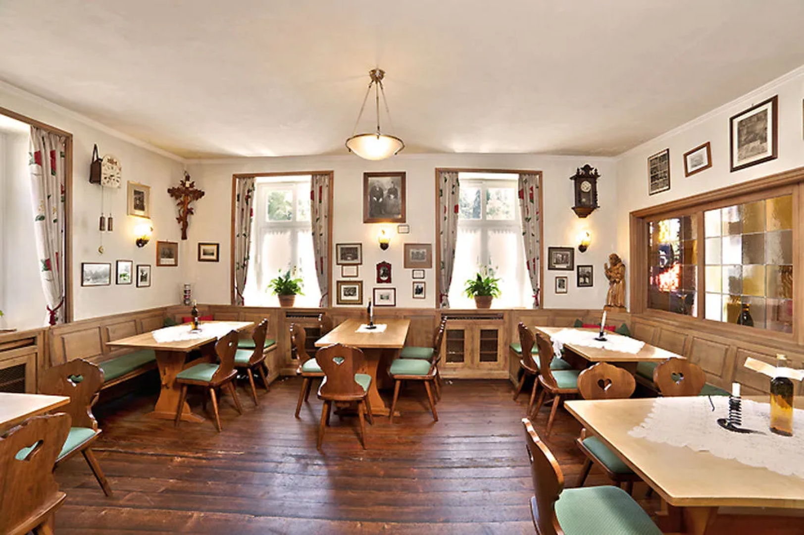 Hotel zum Kreuz St Peter