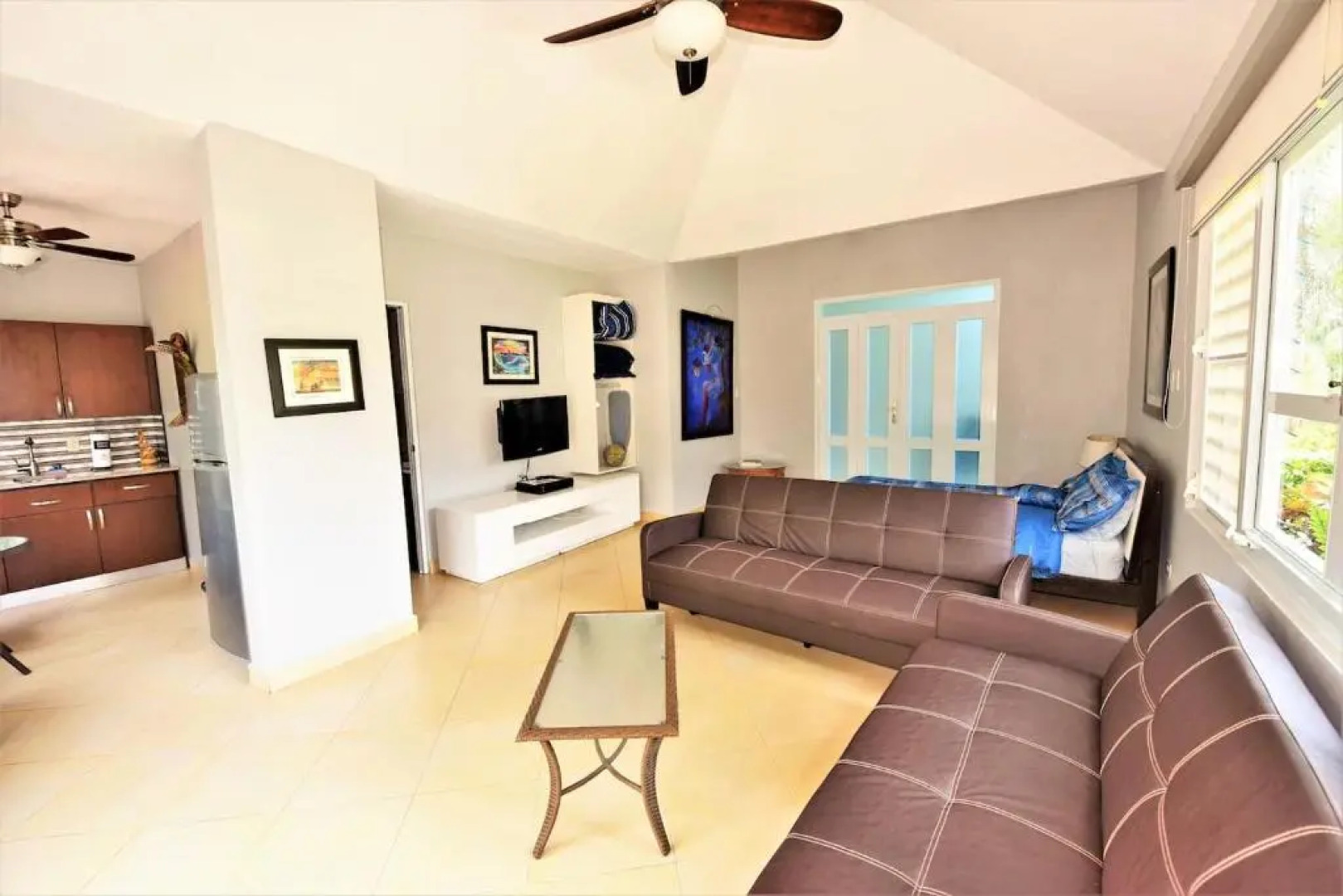 Isabela Villa Bonita - Vacation & Event Venue Sleeps 50!