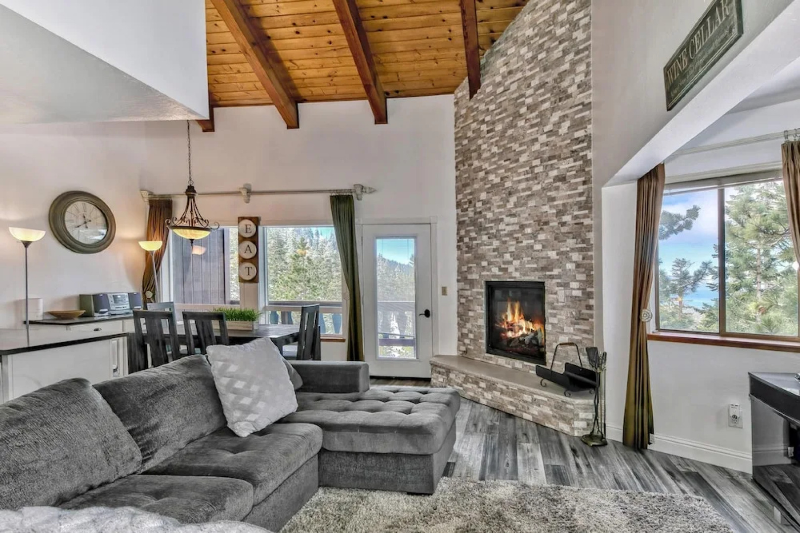 Mv17 Amazing Lake View & Spacious 2 Bedroom Ski Cabin With Hot Tub