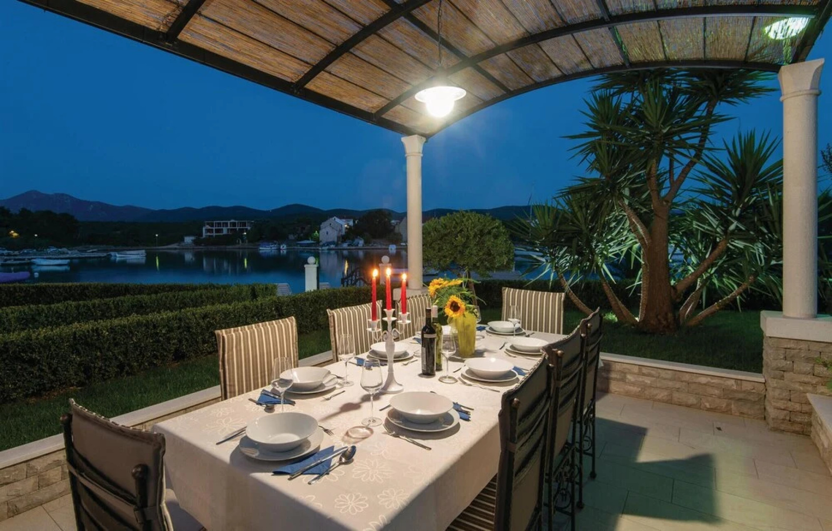 Stunning Home in Loviste With Wifi and 3 Bedrooms