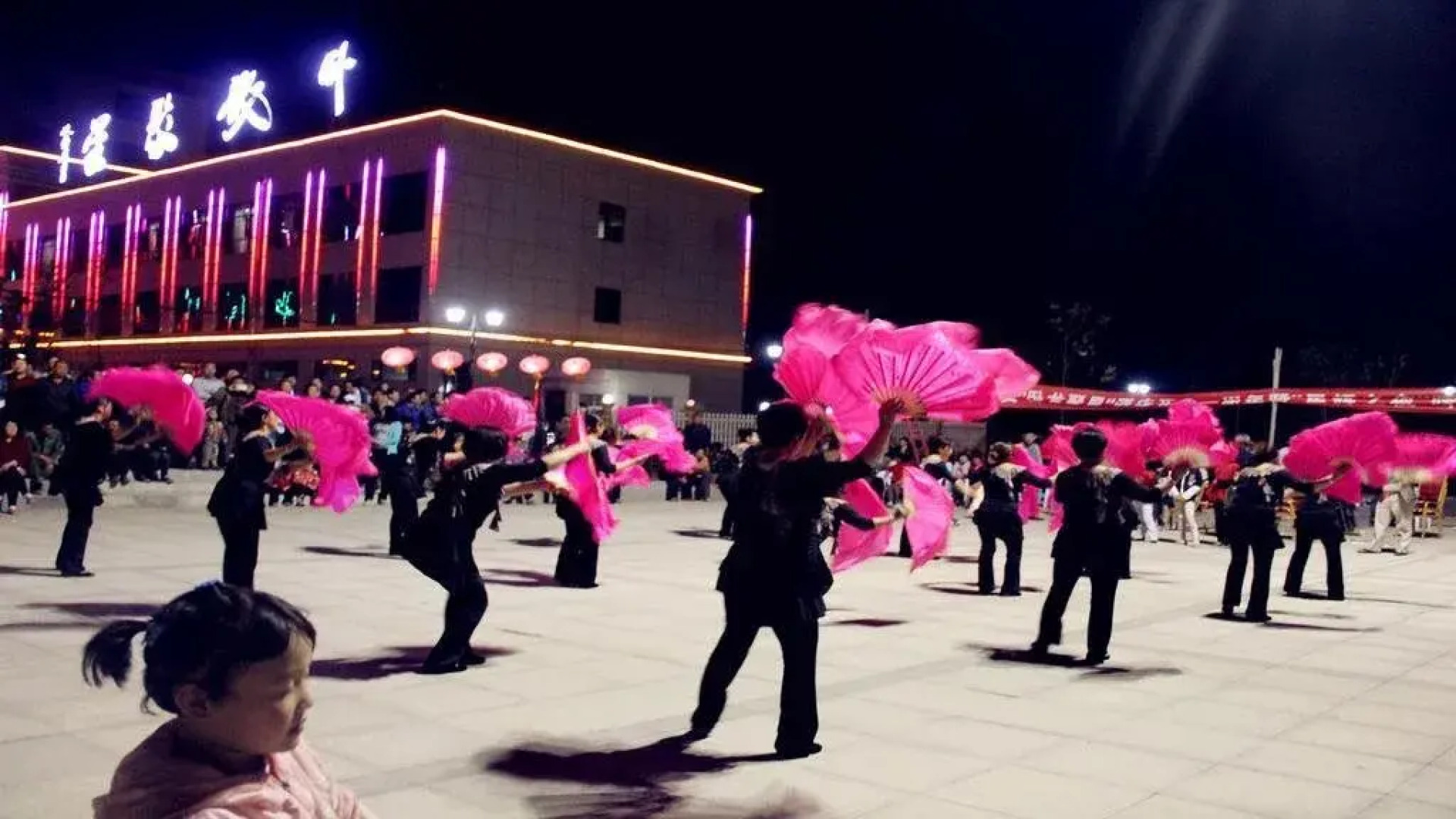 Baoji Wolong Juxing Hotel