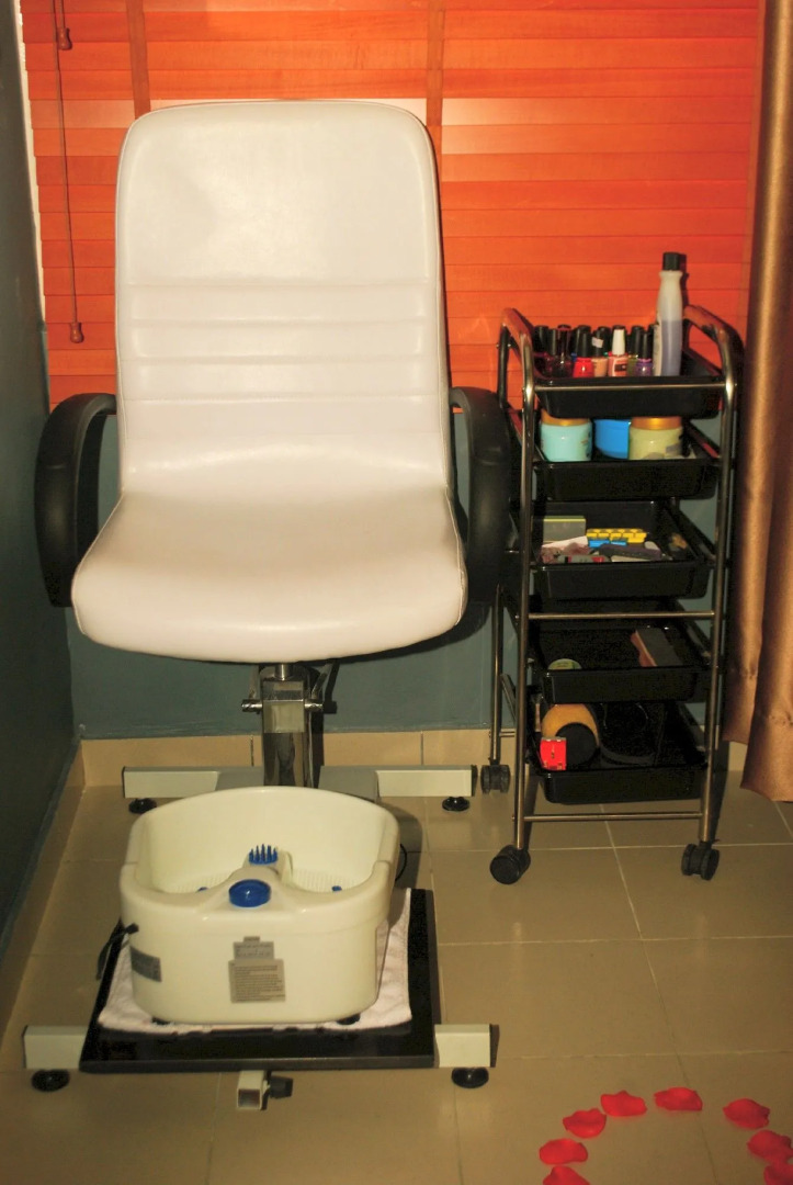 Morning Side Suites Etim Inyang