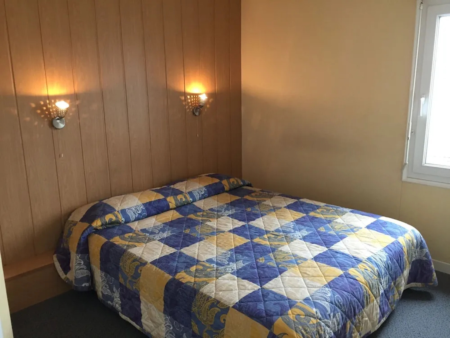 Fasthôtel Paris Ouest - Plaisir