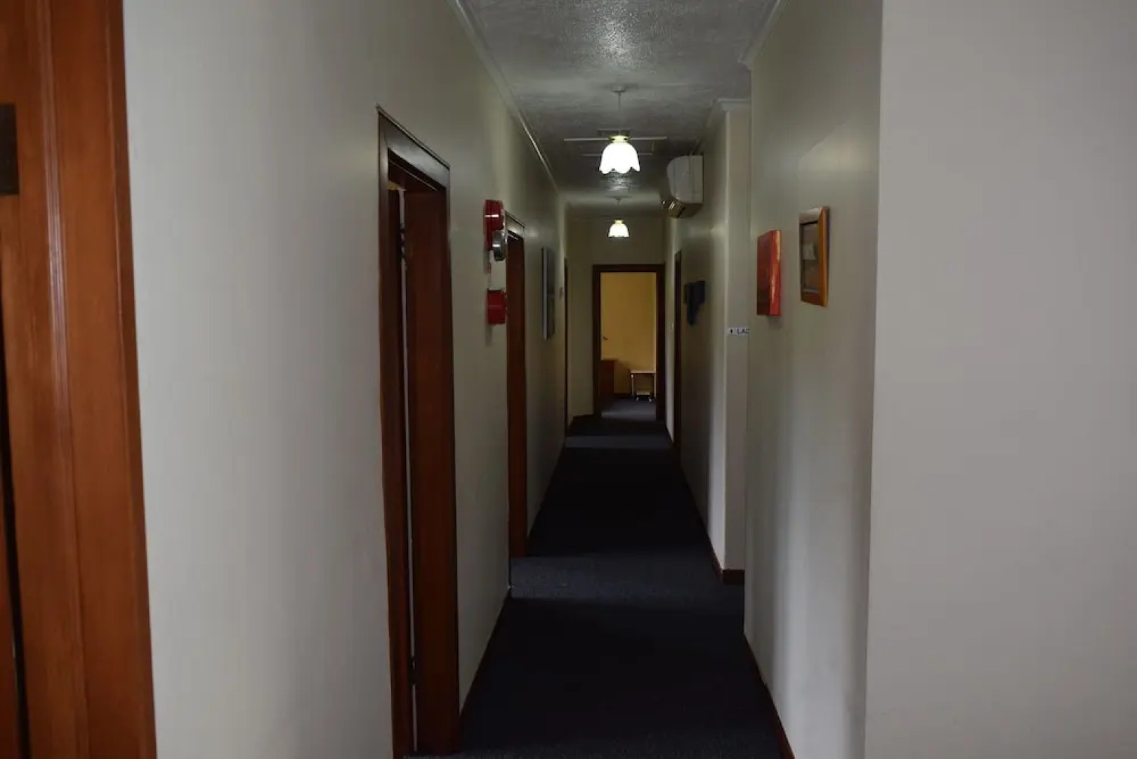 Garston Hotel and Cafe