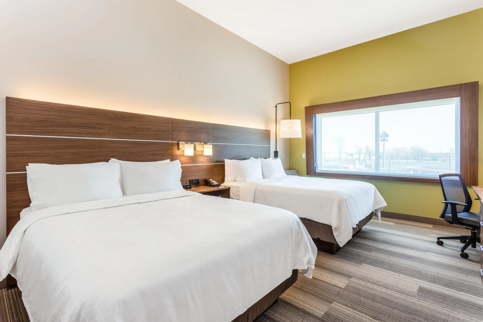 Holiday Inn Express Hotel & Suites Springfield