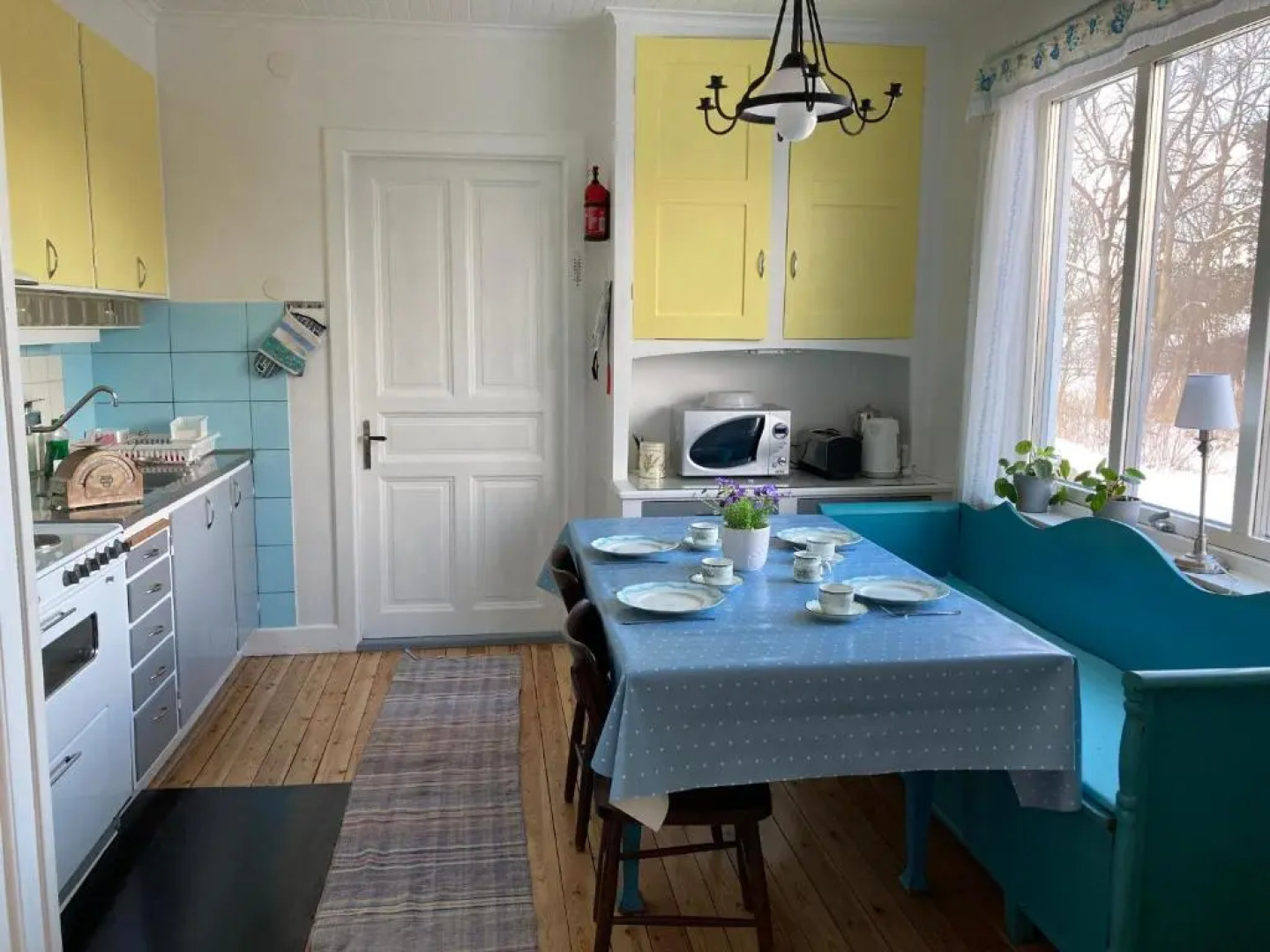 Snickaren Vandrarhem i Grästorp - Egen Lägenhet